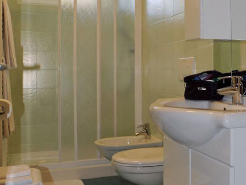 Hotel Monclassico 3*