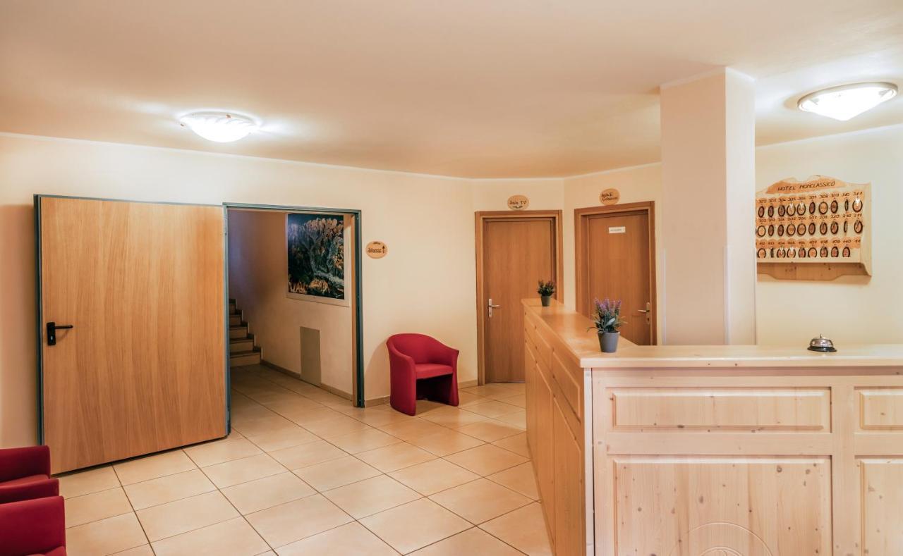 Hotel Monclassico 3*